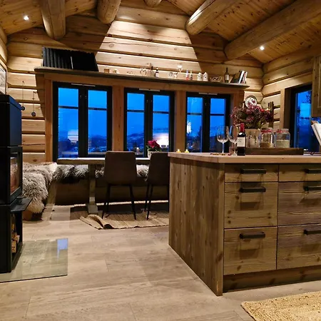 Liaplassen Tommerhytte Holiday home