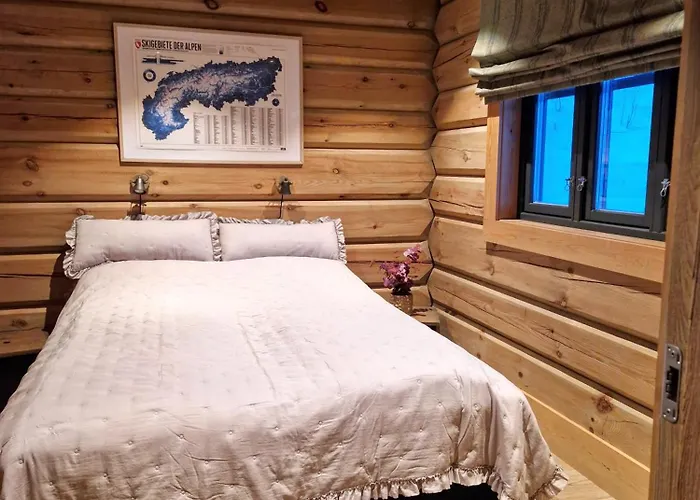 펜션 Liaplassen Timber *