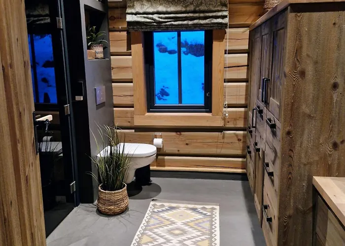 펜션 Liaplassen Timber *